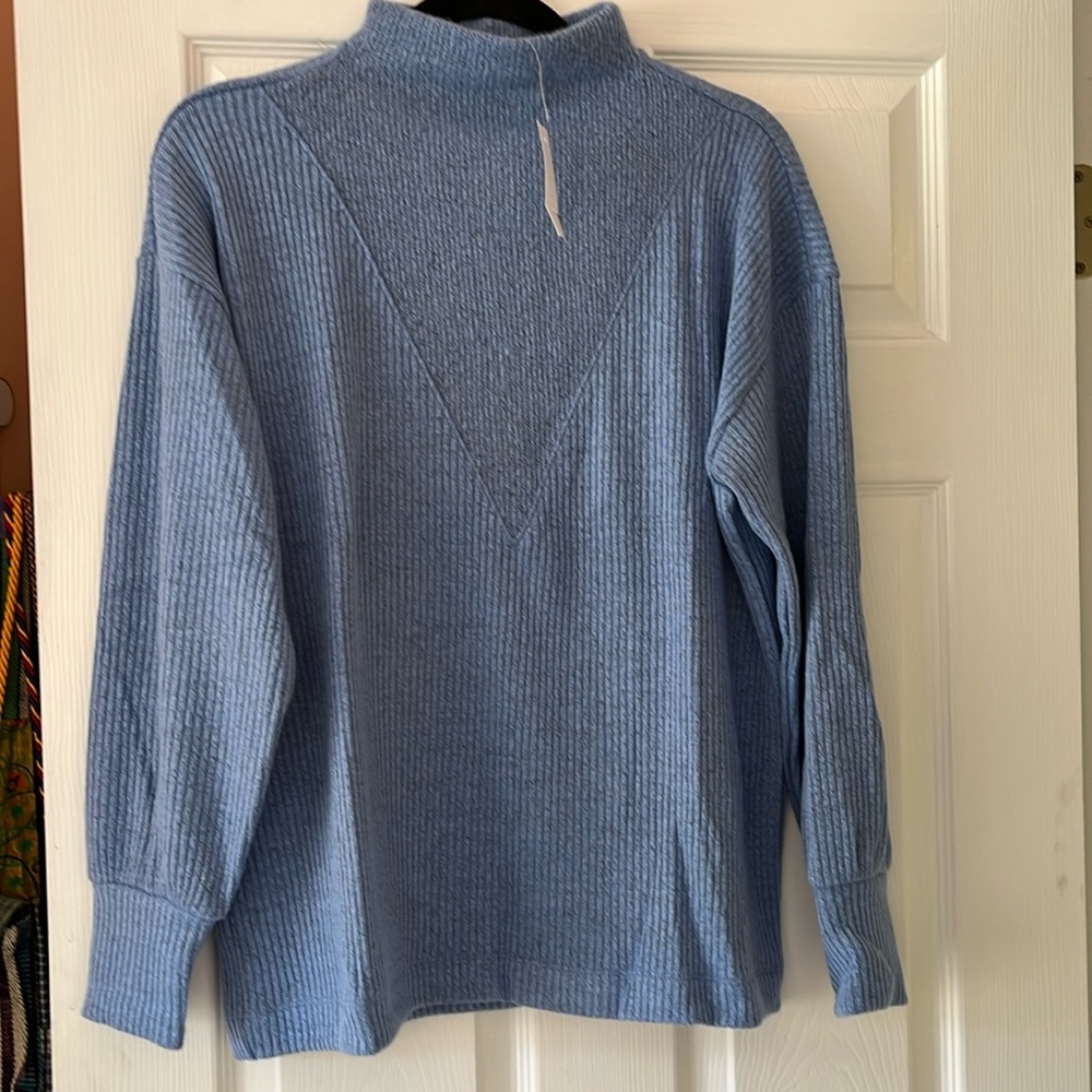 Women’s sweater 
Loft, size M